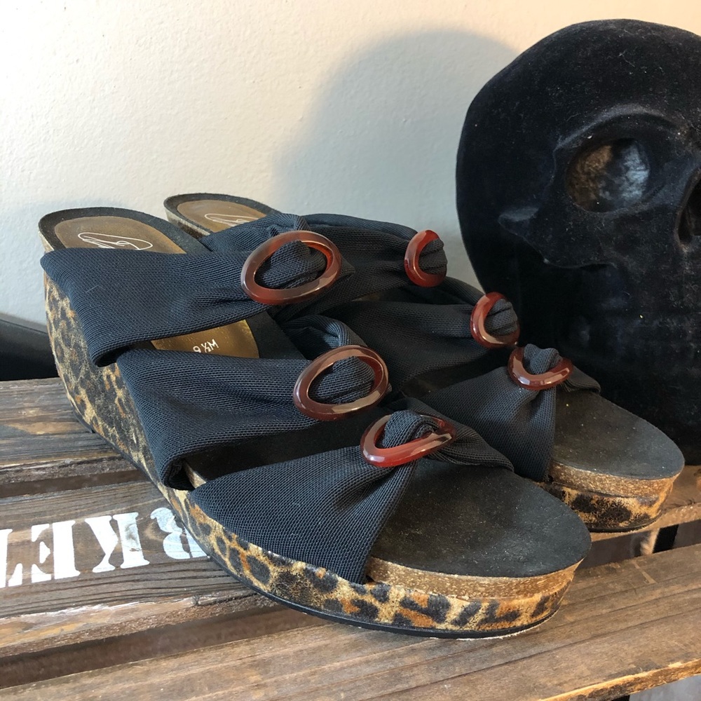 Donald J. Pliner cheetah print wedge sandals 9.5